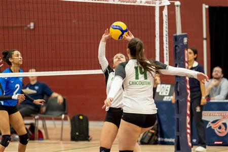 RSEQ - Volley Fém (D2) - UQAC (3) vs (1) UQO - Reel 1