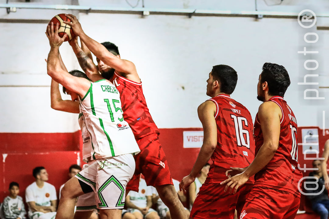 Raul SALVATIERRA -  Ramos Mejía Lawn Tennis Club - Club Deportivo Defensores de Hurlingham - Basketball - RAMOS MEJIA LAWN TENIS CLUB VS CD DEFENSORES DE HURLINGHAM - Abril 2022 - LIGA FEDERAL (#RMLTCvsCDDH-ab-22) Photo by: Alan Roy Bahamonde | Siuxy Sports 2022-04-22
