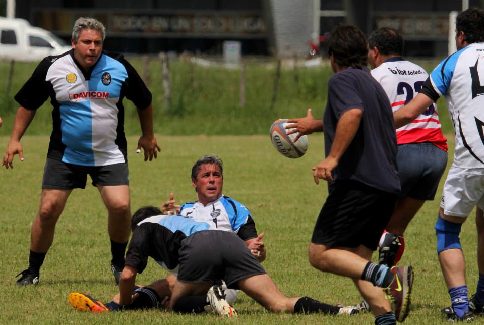  Areco Rugby Club - Centro Naval - RugbyV - Areco vs RON XV (Centro Naval) - Primer Encuentro de Veteranos en Areco con Vaquillona c/ Cuero 2014 (#ArecoVsRONXV2014) Photo by: Luis Robredo | Siuxy Sports 2014-10-18