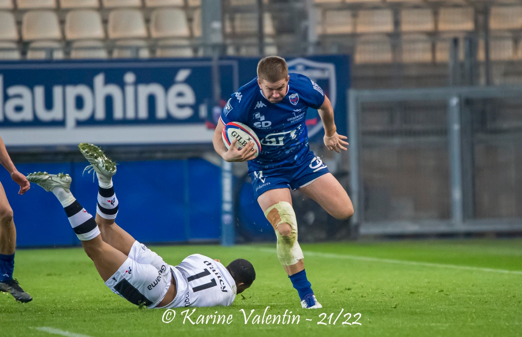 Matthys GRATIEN - Mathis SARRAGALLET -  FC Grenoble Rugby - RC Vannes - Rugby - Grenoble Vs Vannes (#FCGvsRCVjan2022) Photo by: Karine Valentin | Siuxy Sports 2022-01-14
