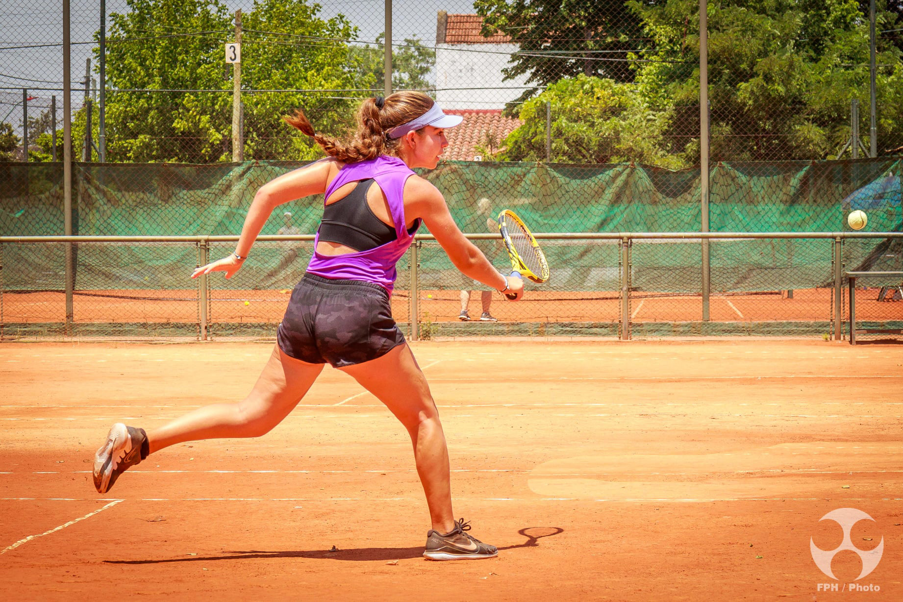 Lucía BAHAMONDE -  Club de Deportes Discobolo -  - Tennis - Tennis en Discobolo - Haedo (#DiscoboloTennis2021) Photo by: Alan Roy Bahamonde | Siuxy Sports 2021-11-01