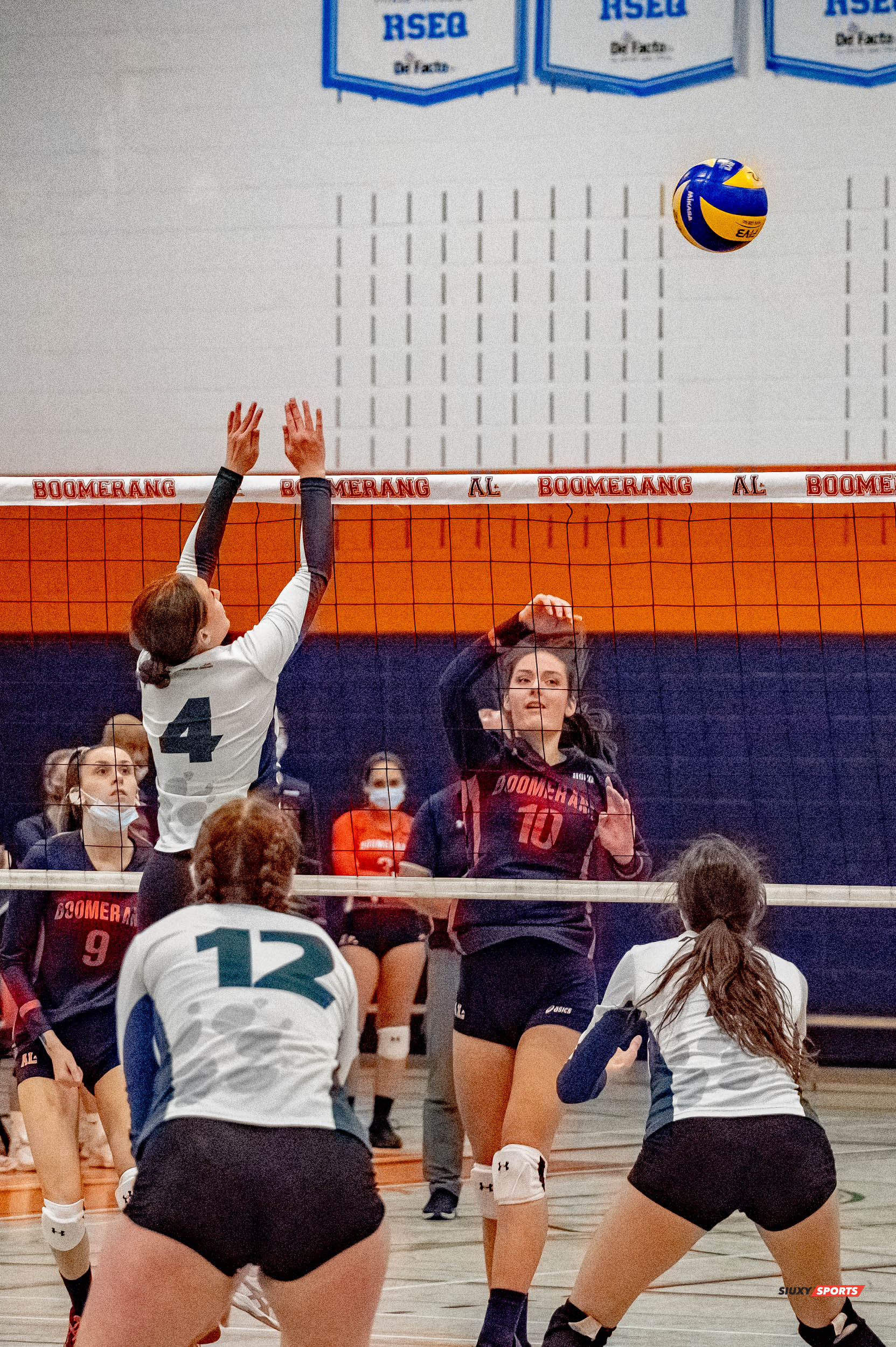 Celya GAGNON -  Cégep André Laurendeau - Cégep Marie-Victorin - Volleyball -  (#VolleyFemCALvsCMV) Photo by:  | Siuxy Sports 2021-11-22