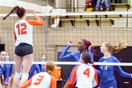 Université de Montréal vs Université du Québec à Trois Rivières - Volleyball Fém
