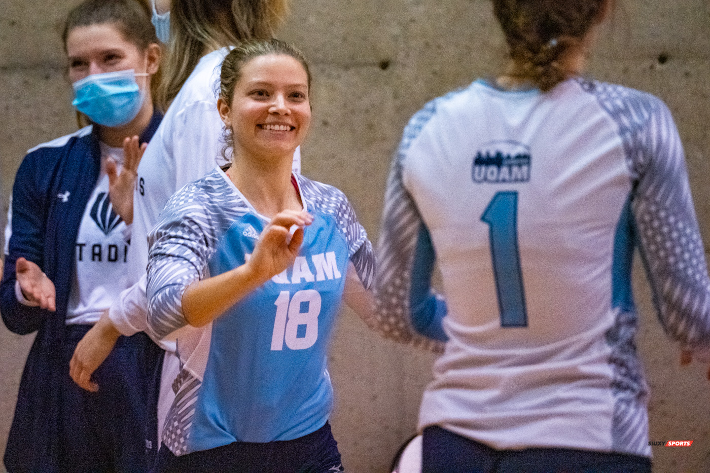 Laura CÔTÉ-COLLIN - Ariane PELOSSE -  Université de Montréal - Université du Québec à Montréal - Volleyball - Université de Montréal vs Université du Québec à Montréal - Volleyball Fém (#CrbnsVsCtdns2022VollF) Photo by:  | Siuxy Sports 2022-02-26