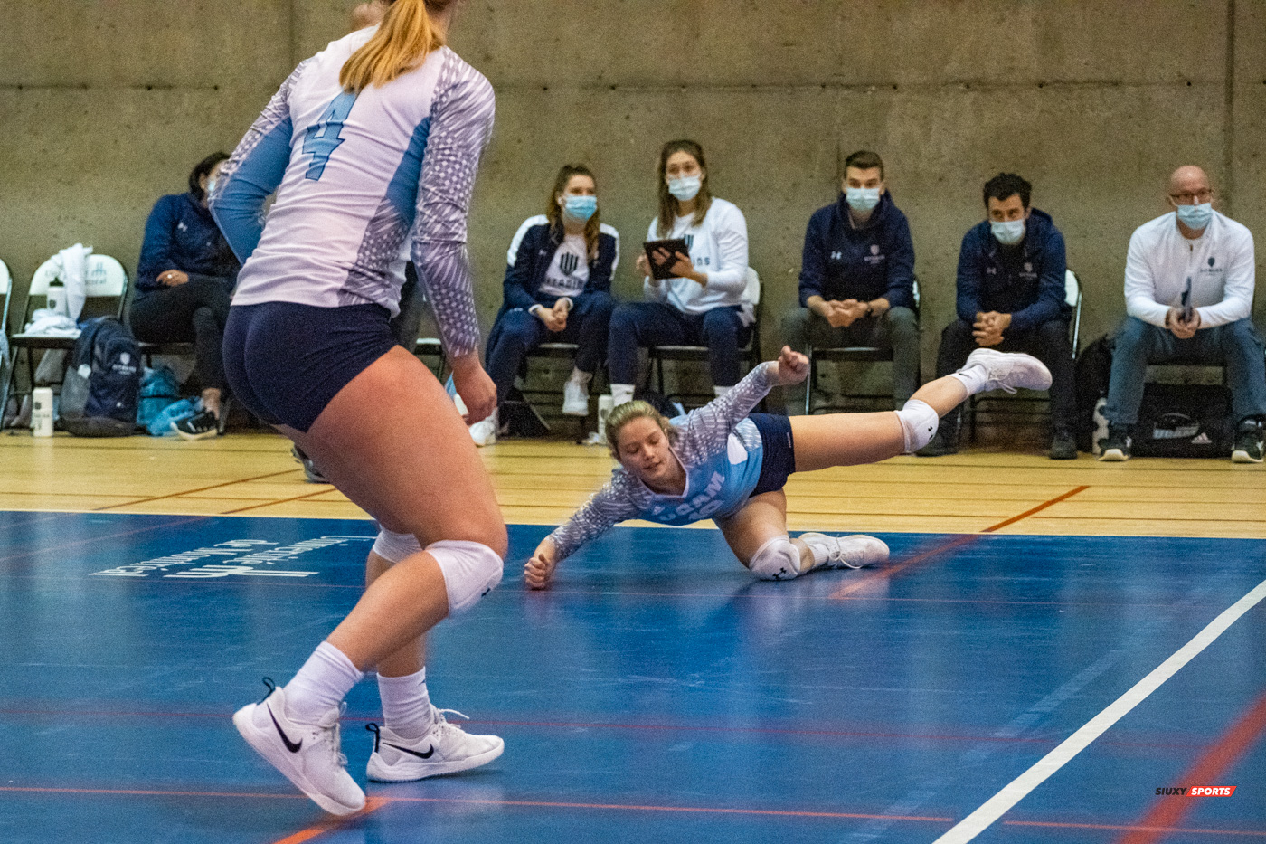 Ariane PELOSSE - Maude THIVIERGE -  Université de Montréal - Université du Québec à Montréal - Volleyball - Université de Montréal vs Université du Québec à Montréal - Volleyball Fém (#CrbnsVsCtdns2022VollF) Photo by:  | Siuxy Sports 2022-02-26