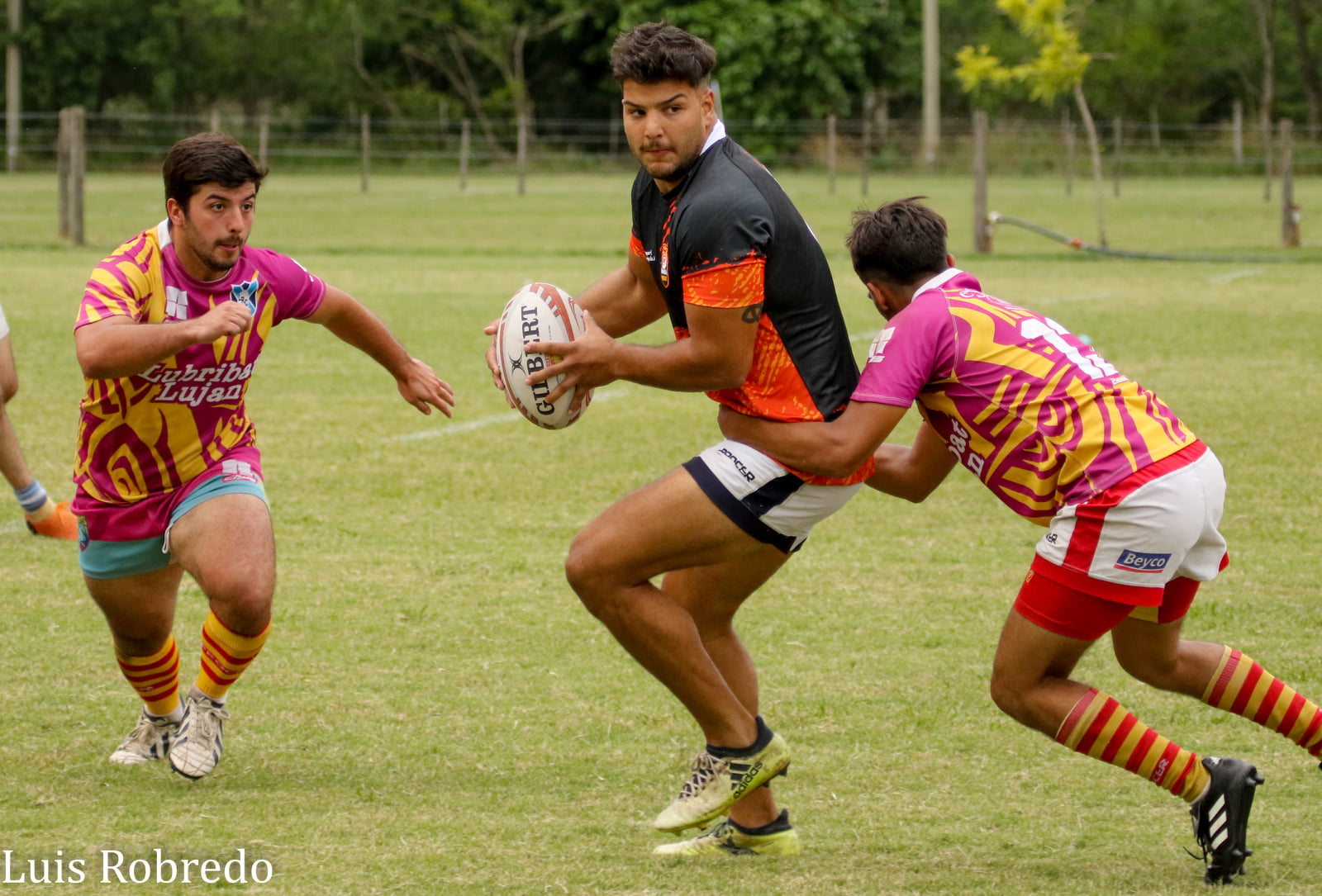  Haka Fitness Club - Luján Rugby Club - Rugby - Seven de la Tradición 2021 - San Antonio de Areco (#SevenTradicion2021-HakaVsLRC) Photo by: Luis Robredo | Siuxy Sports 2021-12-05