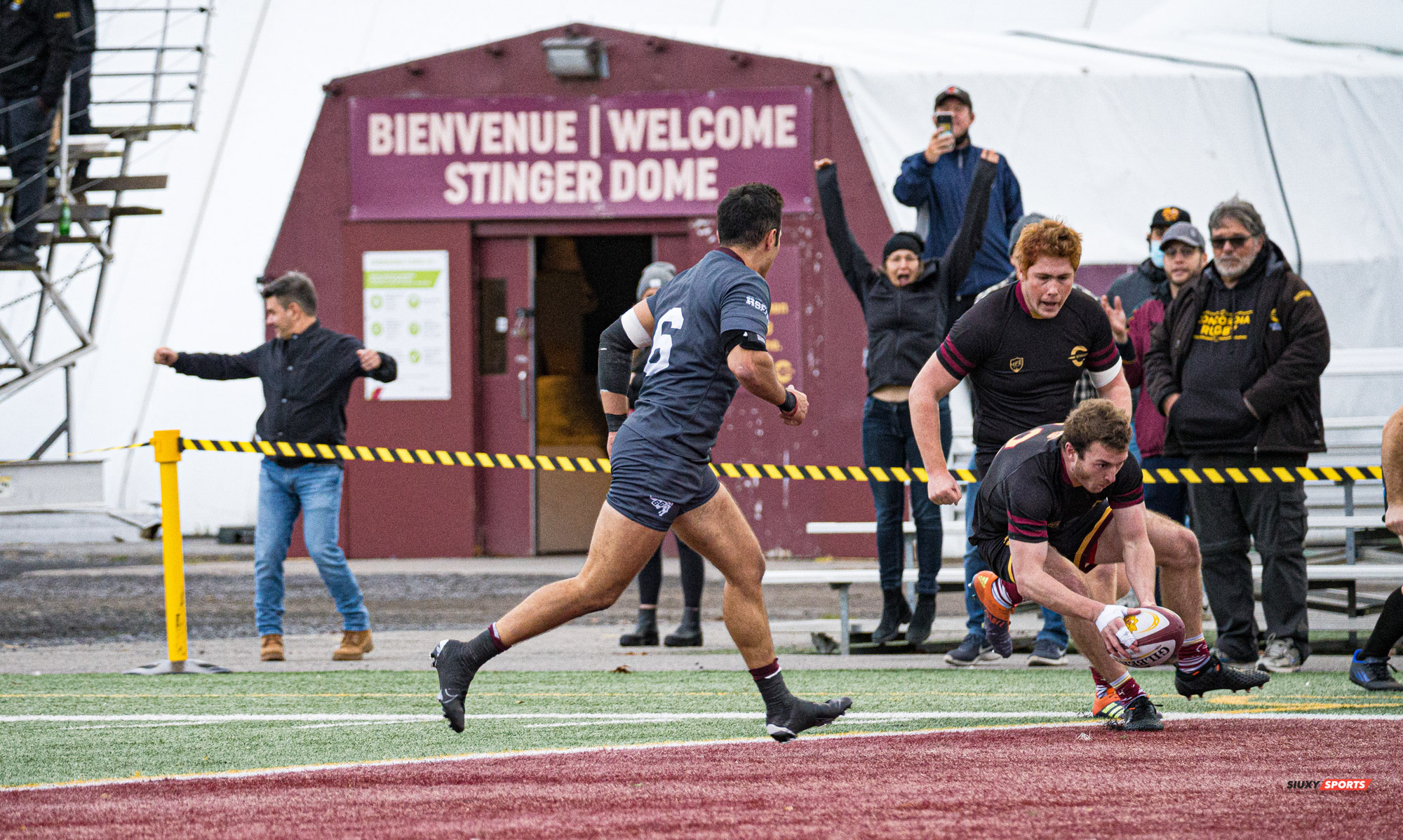 Brendan MACKENZIE - Tom SMITH - Tye WALLACE -  Université Concordia - Université Ottawa - Rugby -  (#ConcordiaVsOttawa2021m) Photo by:  | Siuxy Sports 2021-10-30