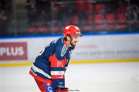 GRENOBLE (7) VS CERGY (0)