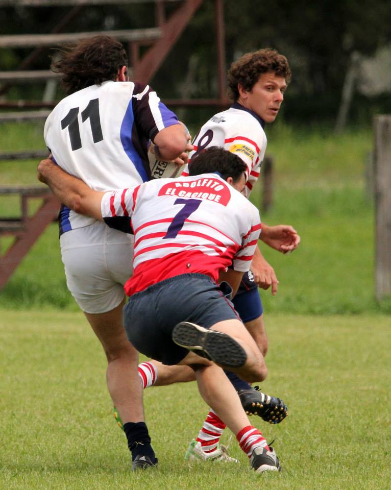  Areco Rugby Club - Centro Naval - RugbyV - Areco vs RON XV (Centro Naval) - Primer Encuentro de Veteranos en Areco con Vaquillona c/ Cuero 2014 (#ArecoVsRONXV2014) Photo by: Luis Robredo | Siuxy Sports 2014-10-18