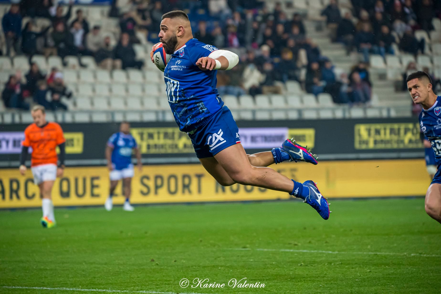 Adrien SEGURET - Zurab ZHVANIA -  FC Grenoble Rugby -  - Rugby -  (#GrenobleVsNarbonne2021Nov) Photo by: Karine Valentin | Siuxy Sports 2021-11-26