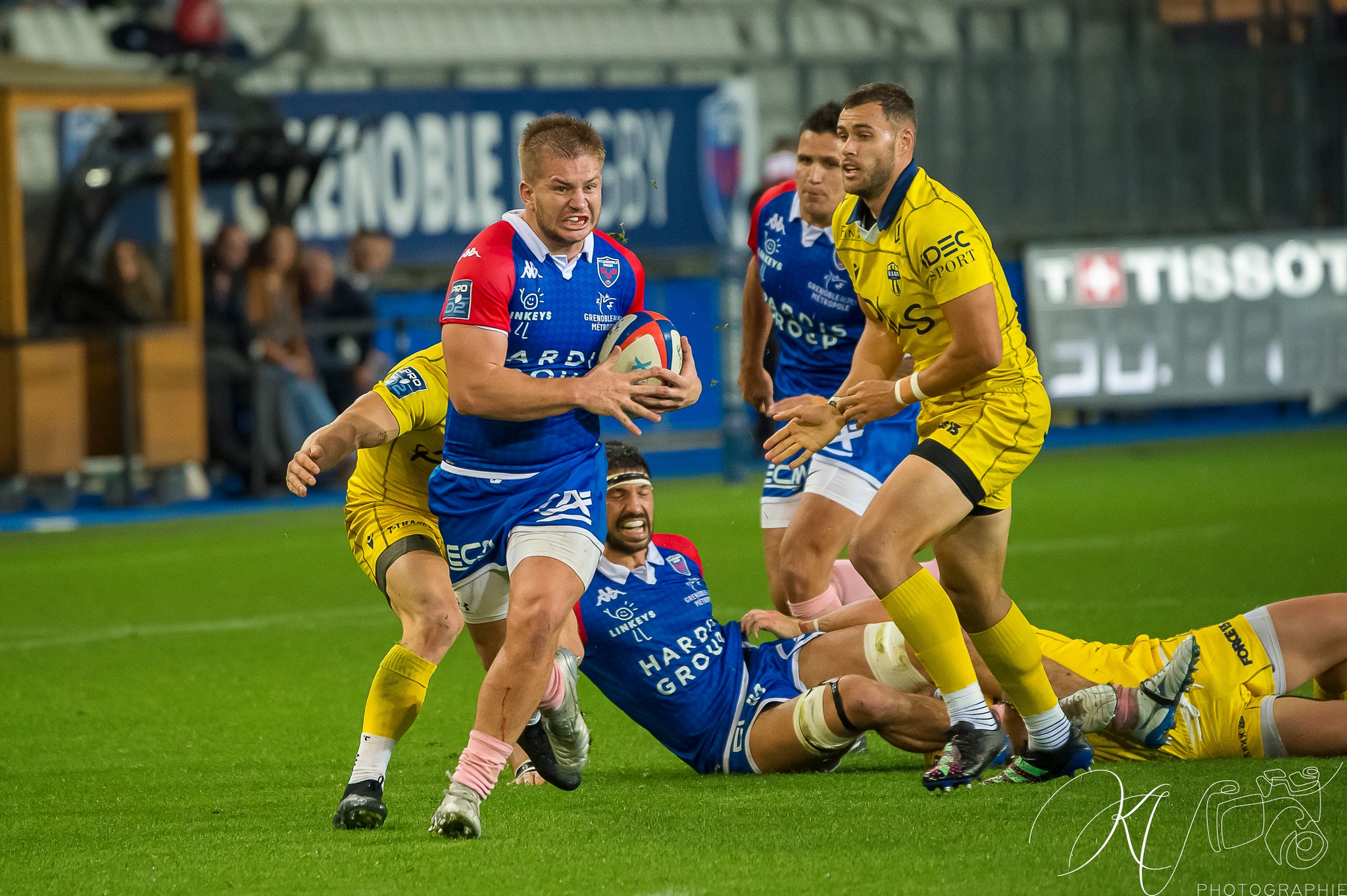 Romain BARTHÉLÉMY - Mathis SARRAGALLET -  FC Grenoble Rugby - USON Nevers - Rugby - FC GRENOBLE RUGBY (19) VS USON NEVERS (18) - 2022 (#FCGvsUSONm22022) Photo by: Karine Valentin | Siuxy Sports 2022-10-27