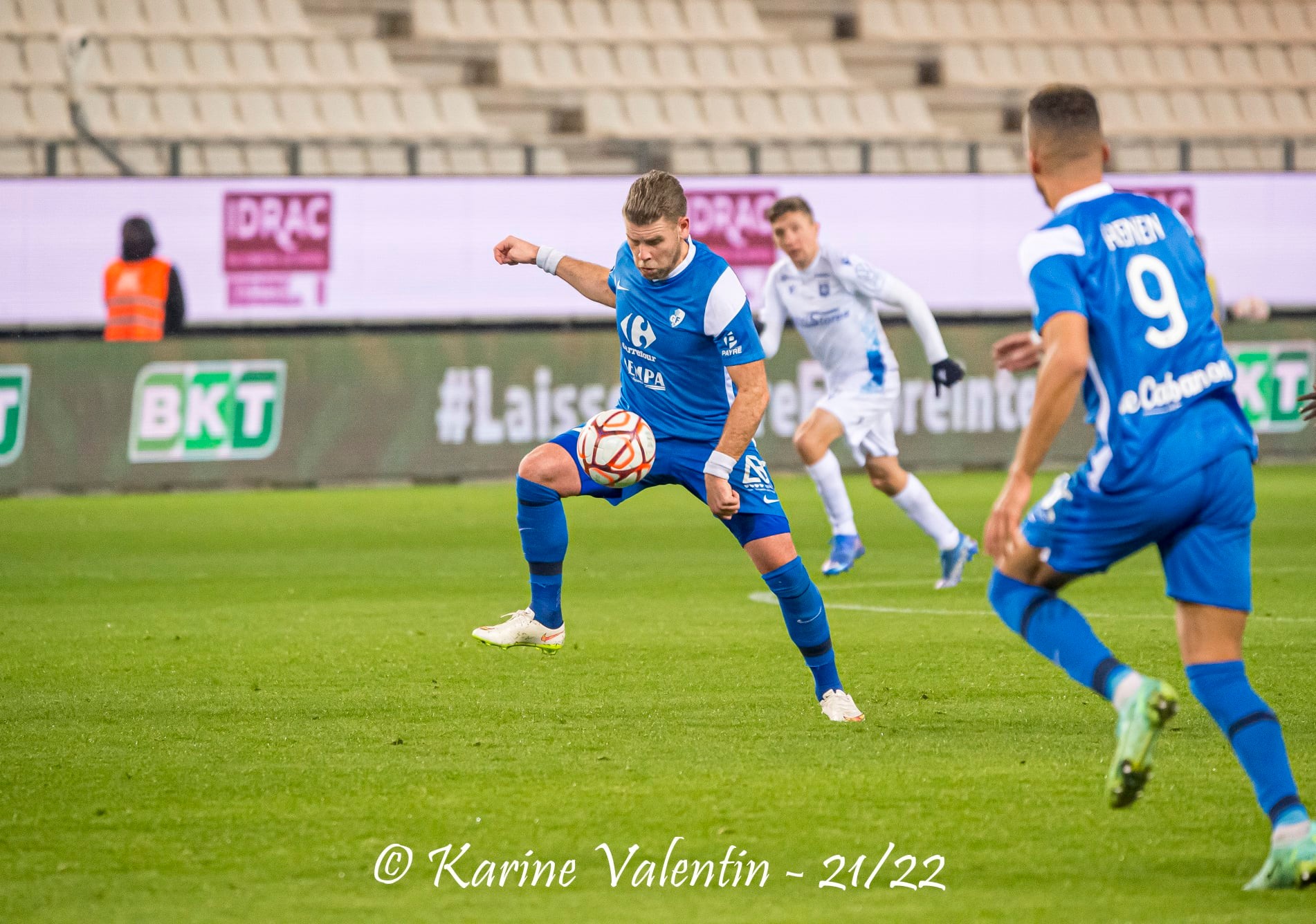 David HENEN - Yoric RAVET -  Grenoble Foot 38 - AJ Auxerre - Soccer - GF38 vs AJ Auxerre  (#GF38vsAJAuxerre2022jan) Photo by: Karine Valentin | Siuxy Sports 2022-01-08