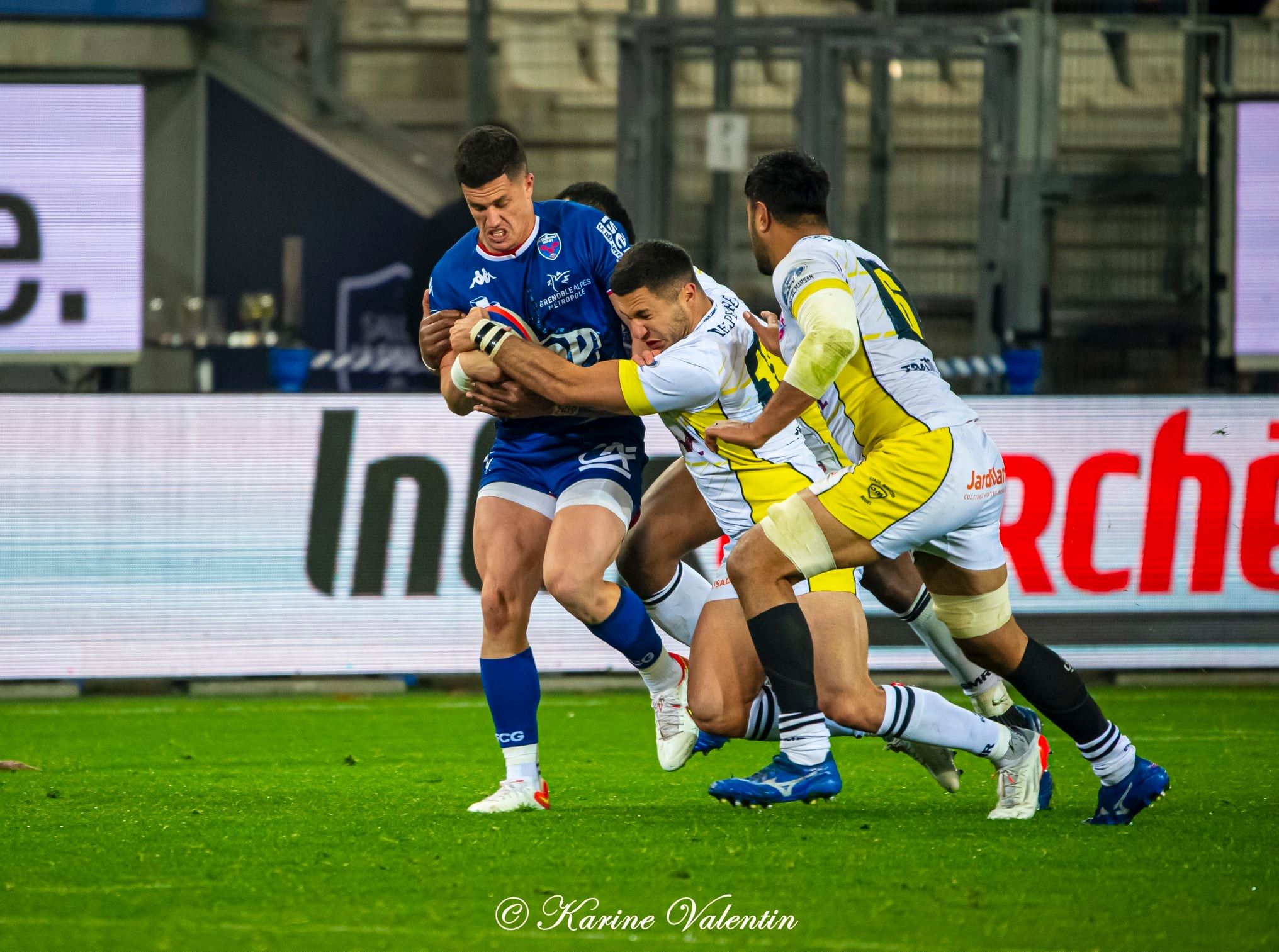 Adrien SEGURET -  FC Grenoble Rugby - Stade Montois - Rugby -  (#GrenobleVsSMontois2021Dec) Photo by: Karine Valentin | Siuxy Sports 2021-12-09
