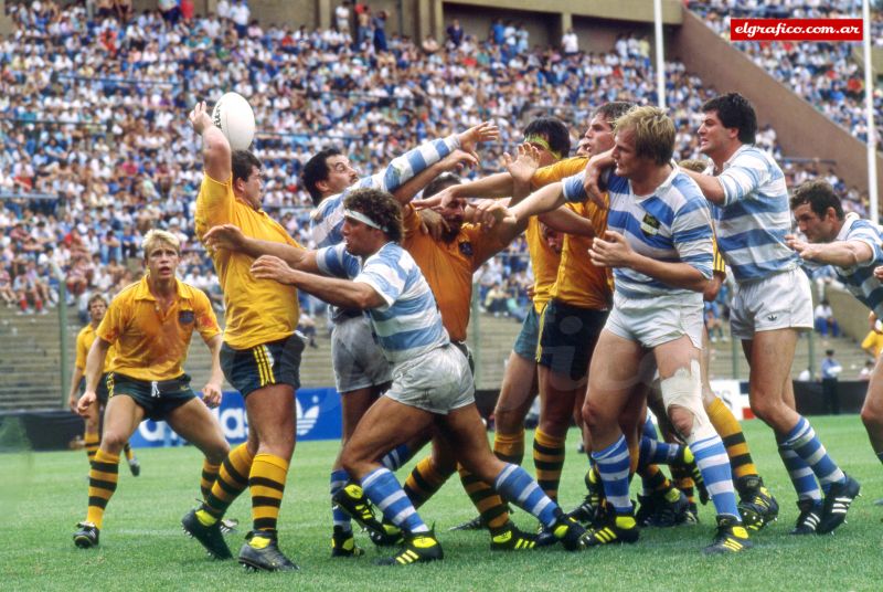  Selección Argentina de Rugby XV -  - Rugby - Gira de Australia en 1987, segundo tests (Nadie se acordo de la pelota...) Photo by:  | Siuxy Sports 1987-07-15