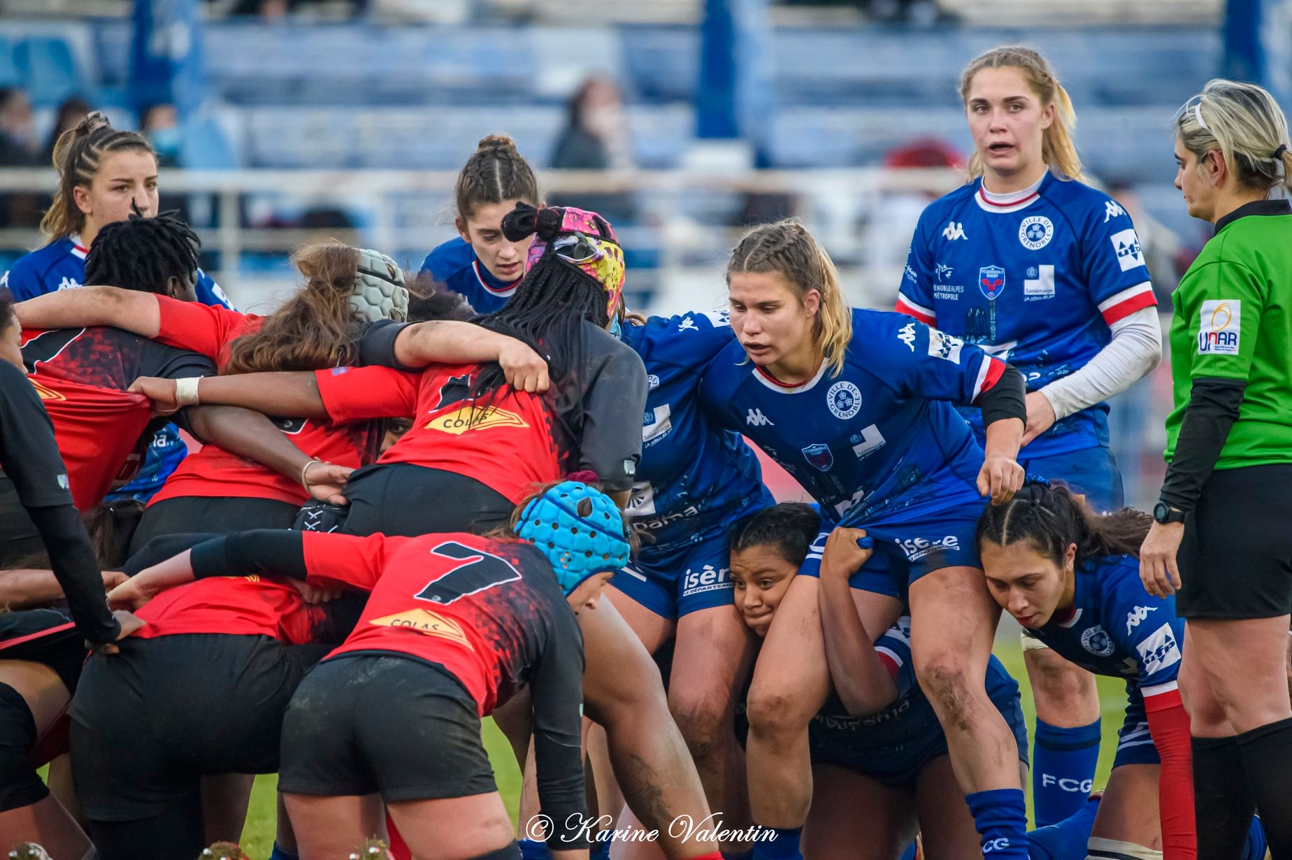 Suzie BROZDA - Estelle CARPENTIER - Alexandra CHAMBON - Lea CHAMPON - Manaé FELEU - Téani FELEU - Ambre MWAYEMBE -  FC Grenoble Rugby - AC Bobigny 93 Rugby - Rugby -  (#GrenobleVsBobigny2021Dec) Photo by: Karine Valentin | Siuxy Sports 2021-12-21