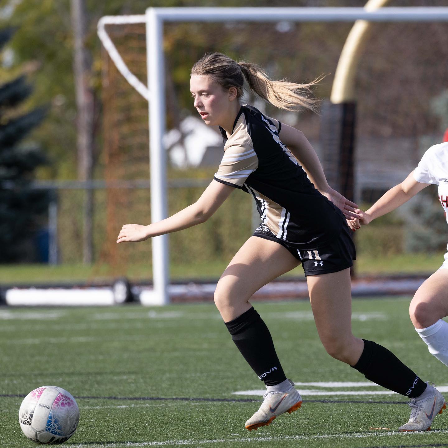  Collège de Valleyfield - College Ahuntsic - Soccer - RSEQ - Soccer Fém - Noir et Or vs Aigles (#RSEQsocNEOAIF2022) Photo by: Tarek Azizi | Siuxy Sports 2022-10-30