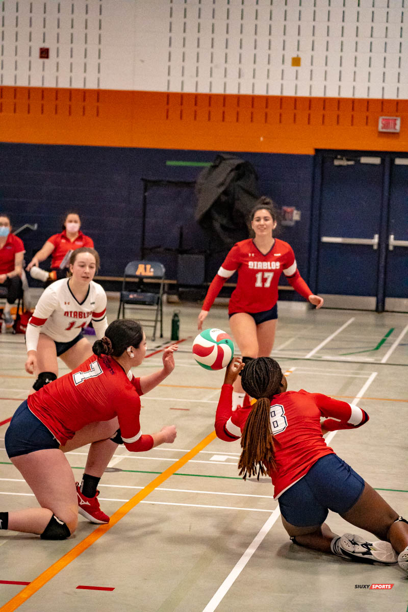 Joanie GAUTHIER -  Cégep André Laurendeau - Cégep Trois-Rivières - Volleyball - André Laurendeau vs Trois Rivières - Volley (#BoomerangVsDiablos2022) Photo by:  | Siuxy Sports 2022-02-20
