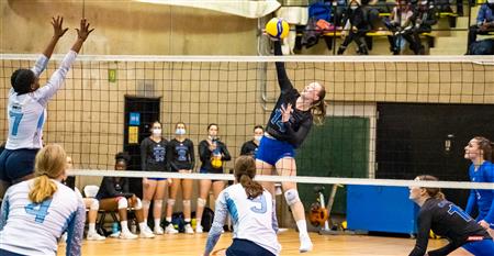 Université de Montréal vs Université du Québec à Montréal - Volleyball Fém