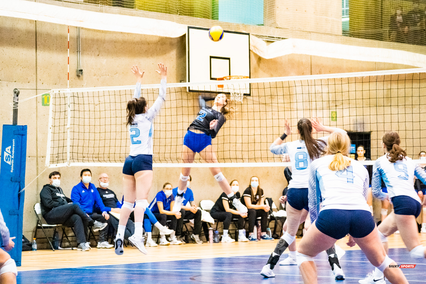 Gabrielle ARCHAMBAULT - Chloé GALARNEAU-HALEY - Sabrina MAYER - Maude THIVIERGE -  Université de Montréal - Université du Québec à Montréal - Volleyball - Université de Montréal vs Université du Québec à Montréal - Volleyball Fém (#CrbnsVsCtdns2022VollF) Photo by:  | Siuxy Sports 2022-02-26