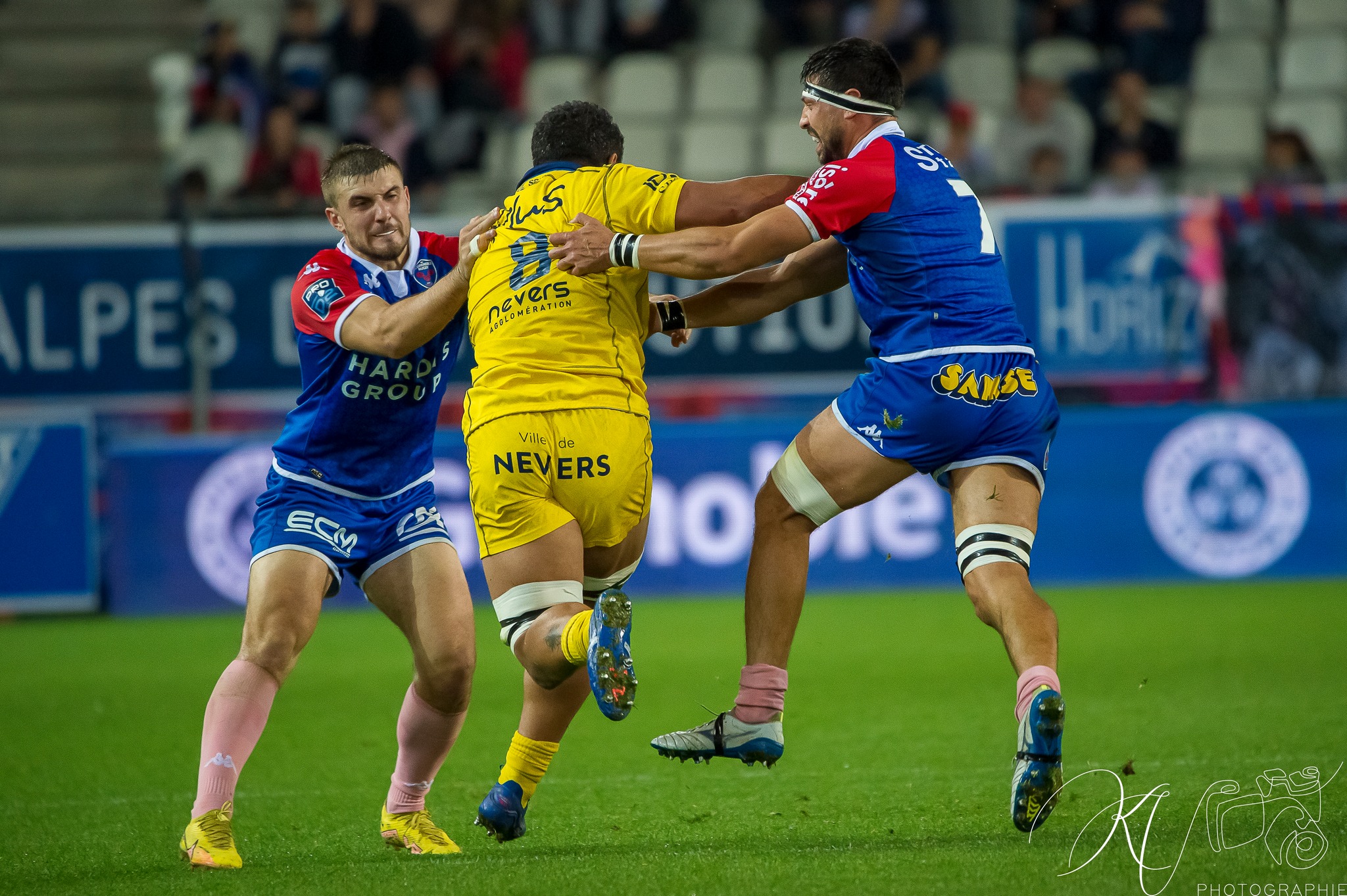 Romain FUSIER -  FC Grenoble Rugby - USON Nevers - Rugby - FC GRENOBLE RUGBY (19) VS USON NEVERS (18) - 2022 (#FCGvsUSONm22022) Photo by: Karine Valentin | Siuxy Sports 2022-10-27
