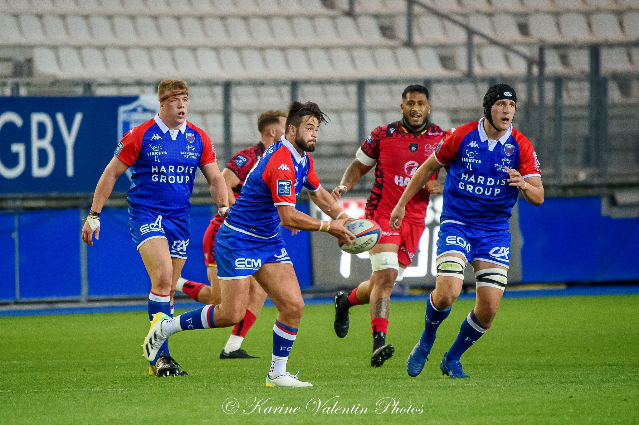 José MADEIRA - Romain TROUILLOUD -  FC Grenoble Rugby - Rouen Normandie Rugby - Rugby - FC Grenoble (20) vs (6) Rouen (#FCGvsRouen2022ReelA) Photo by: Karine Valentin | Siuxy Sports 2022-09-16