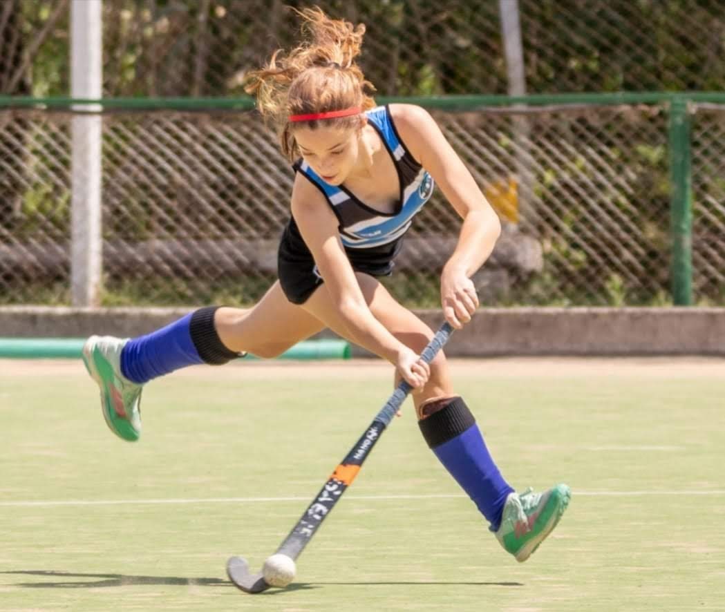 Juana SANCHEZ INDA -  Liceo Naval -  - Field hockey - Juani, demostrando habilidades () Photo by:  | Siuxy Sports 2019-11-02