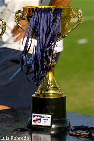 Festejos campeonato 2021 de Hockey - Asociación de Hockey del Oeste