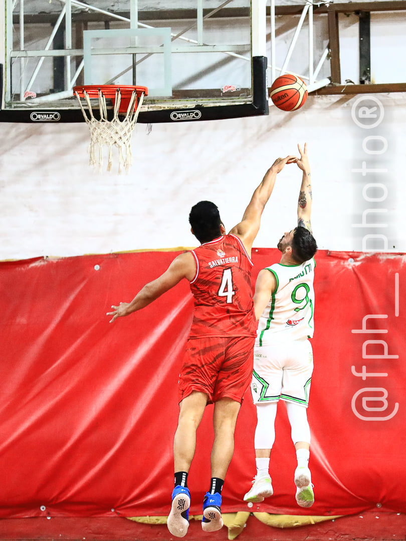 Raul SALVATIERRA -  Ramos Mejía Lawn Tennis Club - Club Deportivo Defensores de Hurlingham - Basketball - RAMOS MEJIA LAWN TENIS CLUB VS CD DEFENSORES DE HURLINGHAM - Abril 2022 - LIGA FEDERAL (#RMLTCvsCDDH-ab-22) Photo by: Alan Roy Bahamonde | Siuxy Sports 2022-04-22