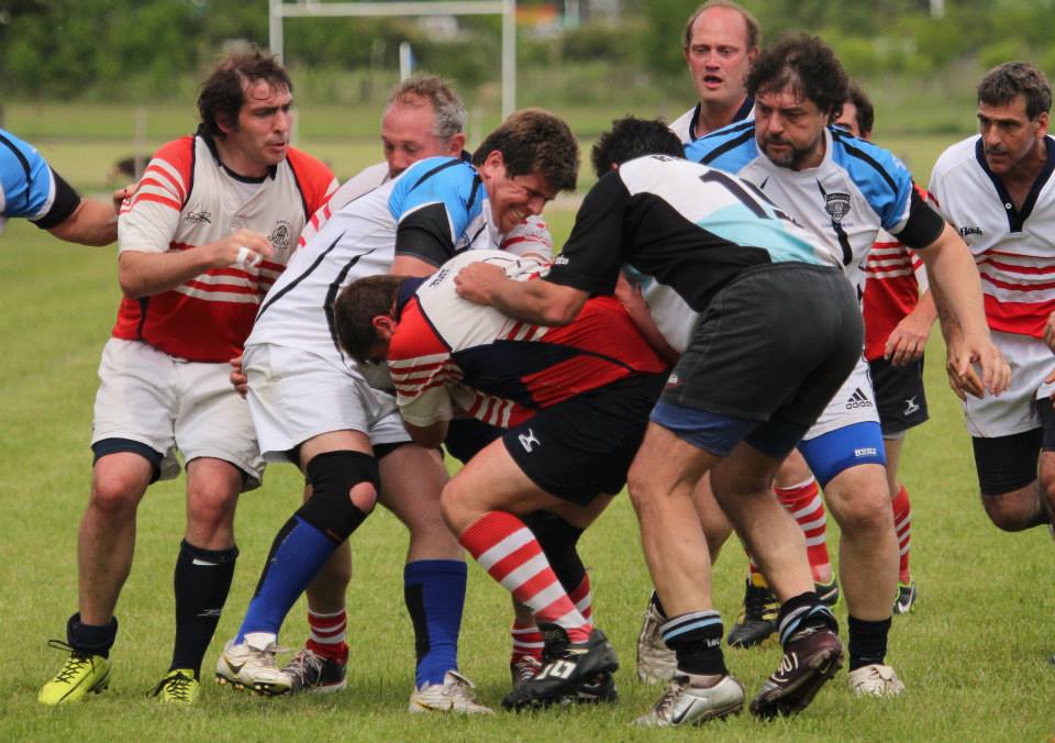  Areco Rugby Club - Centro Naval - RugbyV - Areco vs RON XV (Centro Naval) - Primer Encuentro de Veteranos en Areco con Vaquillona c/ Cuero 2014 (#ArecoVsRONXV2014) Photo by: Luis Robredo | Siuxy Sports 2014-10-18