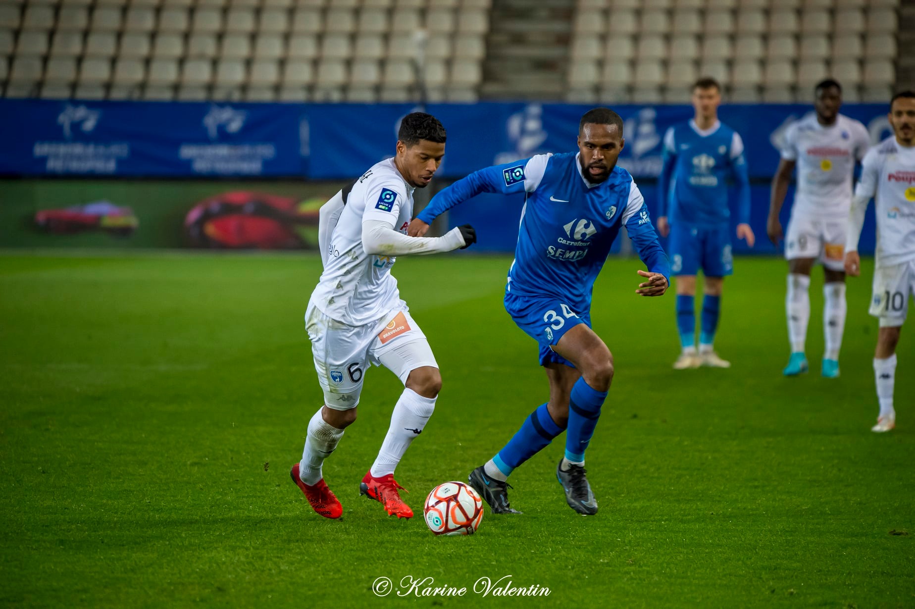  Grenoble Foot 38 - Chamois Niortais FC - Soccer - Grenoble Foot 38 vs Chamois Niortais FC (#GF38vsNiort2022) Photo by: Karine Valentin | Siuxy Sports 2022-02-15