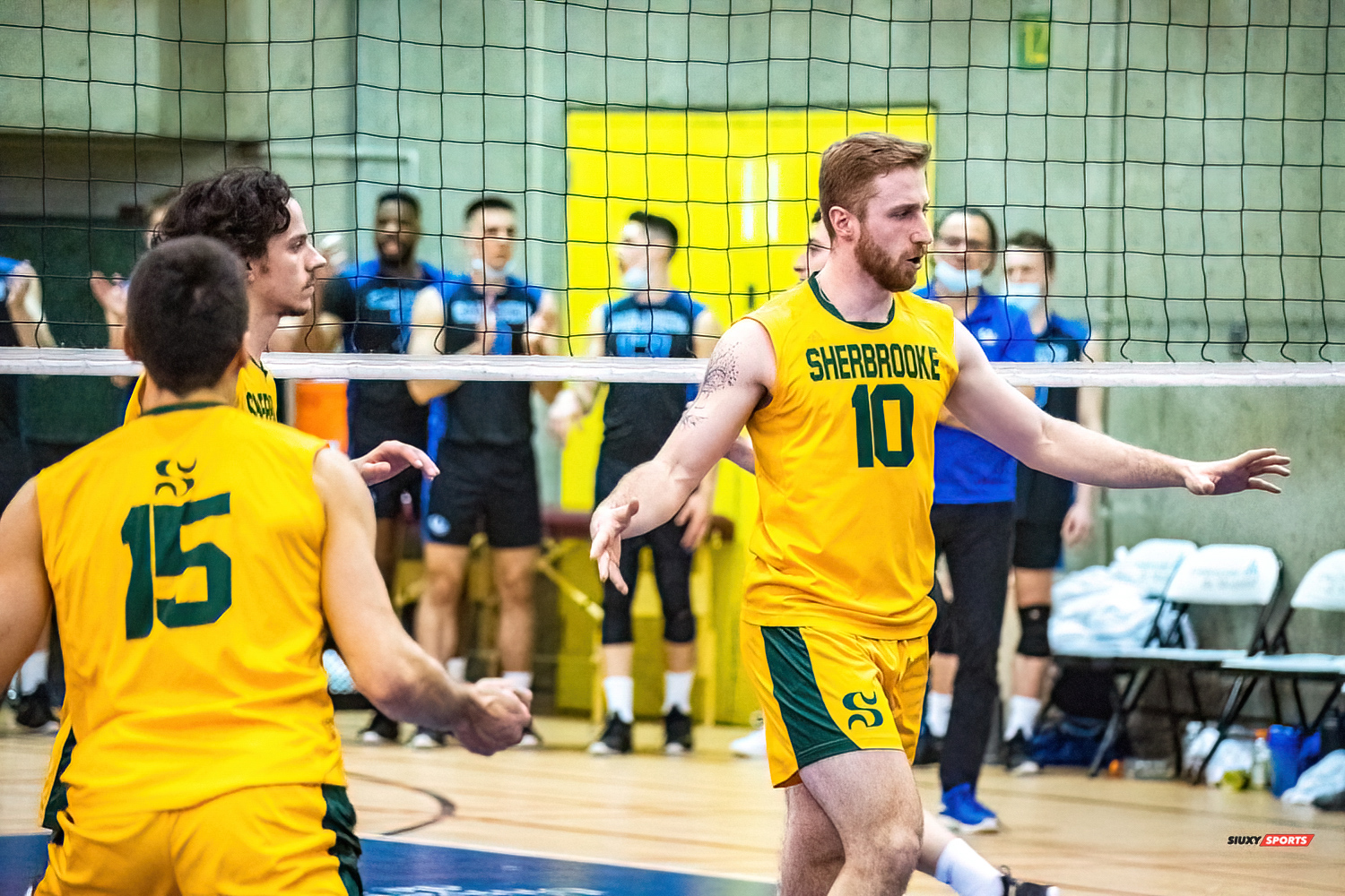 Zachary HOLLANDS - Julien VANIER - Raphaël VIENS -  Université de Montréal - Université de Sherbrooke - Volleyball - Université de Sherbrooke (3) vs Université de Montréal (1) - Final 1 2022 (#VertOrVsCarabinsFinal1M) Photo by:  | Siuxy Sports 2022-03-19