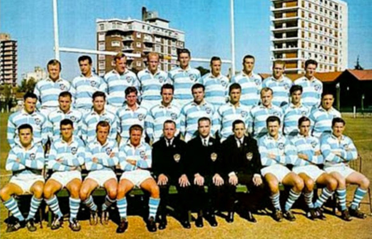 Walter ANIZ - Manuel María BECCAR VARELA - Juan Francisco BENZI - Roberto CAZENAVE - Jorge DARTIGUELONGUE - Eduardo ESPAÑA - Adolfo Marcelo ETCHEGARAY - Ronaldo FOSTER - Luis Horacio GARCÍA YÁÑEZ - Nicanor Cesar GONZÁLEZ DEL SOLAR - Héctor GOTI - Luis Mariano GRADÍN - Ángel GUASTELLA - Ricardo HANDLEY - Guillermo ILLIA - José Luis IMHOFF - Raúl LOYOLA - Guillermo MC CORMICK - Enrico NERI - Aitor OTAÑO - Marcelo PASCUAL - Eduardo POGGI - Arturo RODRIGUEZ JURADO - Eduardo SCHARENBERG - Rodolfo SCHMIDT - Hector SILVA - Agustín SILVEYRA -  Selección Argentina de Rugby XV -  - Rugby - Equipo de 1965 (El seleccionado argentino de rugby, que realizó la legendaria gira de 1965 a Sudáfrica) Photo by:  | Siuxy Sports 1965-06-01