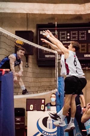 Université de Montréal (3) vs University of New Brunswick (0)