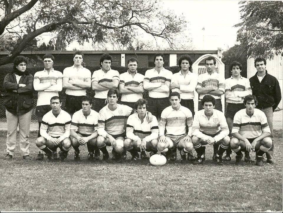 Hernan ARSENIAN - Gustavo AVALOS - Guillermo BAROUSSE - Pedro BASOMBRIO - Hernan BENNETT - Diego BESTANI - Jota CACIOS - Nicolas GATINONI - Gastón GERAIGE - Jorge MACRI - Mariano MARTELA - Fernando MIGLIARDI - Diego RIMOLDI - Marcelo RÍOS -  Los Cedros -  - Rugby - Contra San Martín, de visitantes () Photo by:  | Siuxy Sports 1988-05-20