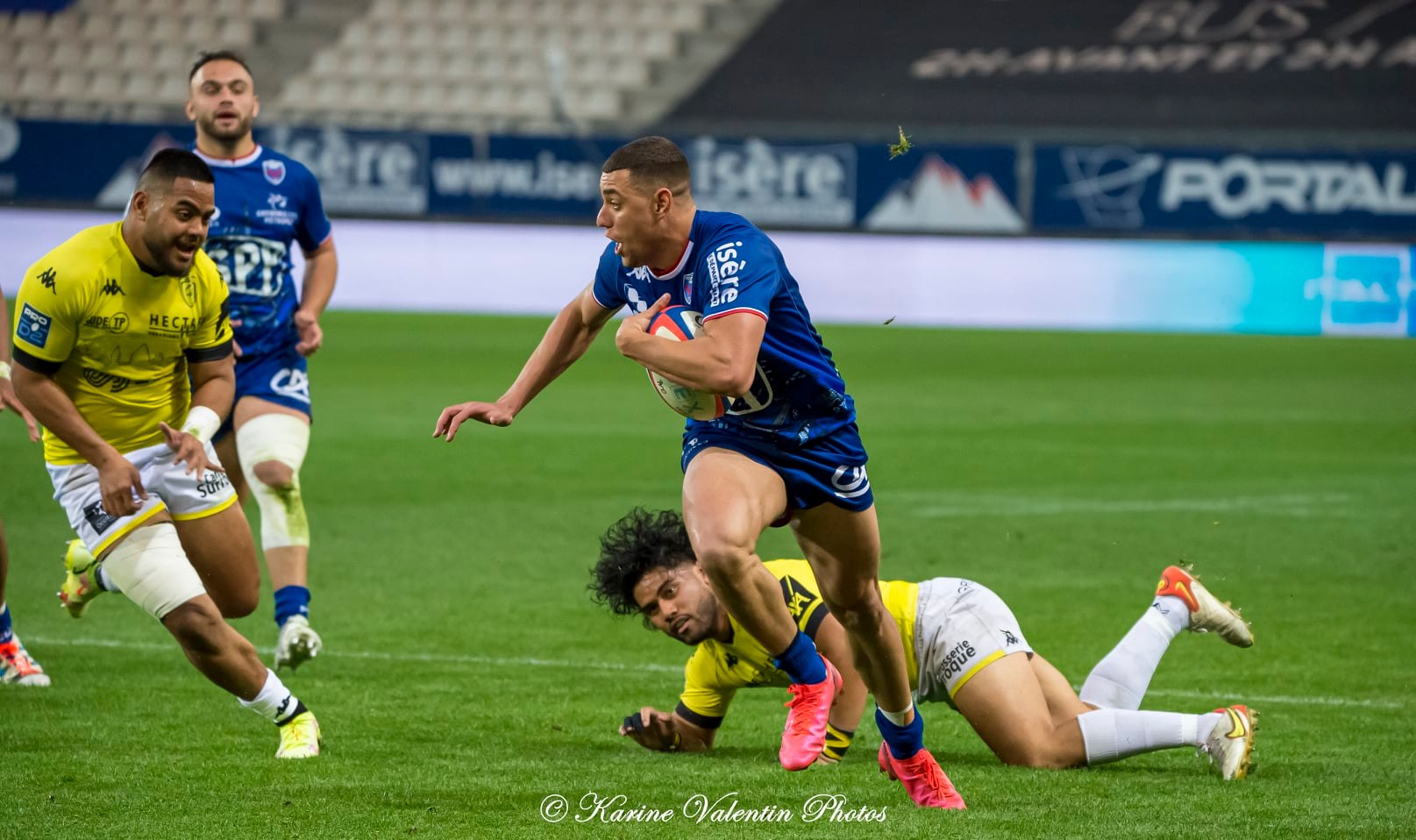 Karim QADIRI -  FC Grenoble Rugby - US Carcassonne - Rugby - Grenoble (28) vs (23) Carcassonne (#FCGRvsUSC2022) Photo by: Karine Valentin | Siuxy Sports 2022-04-22