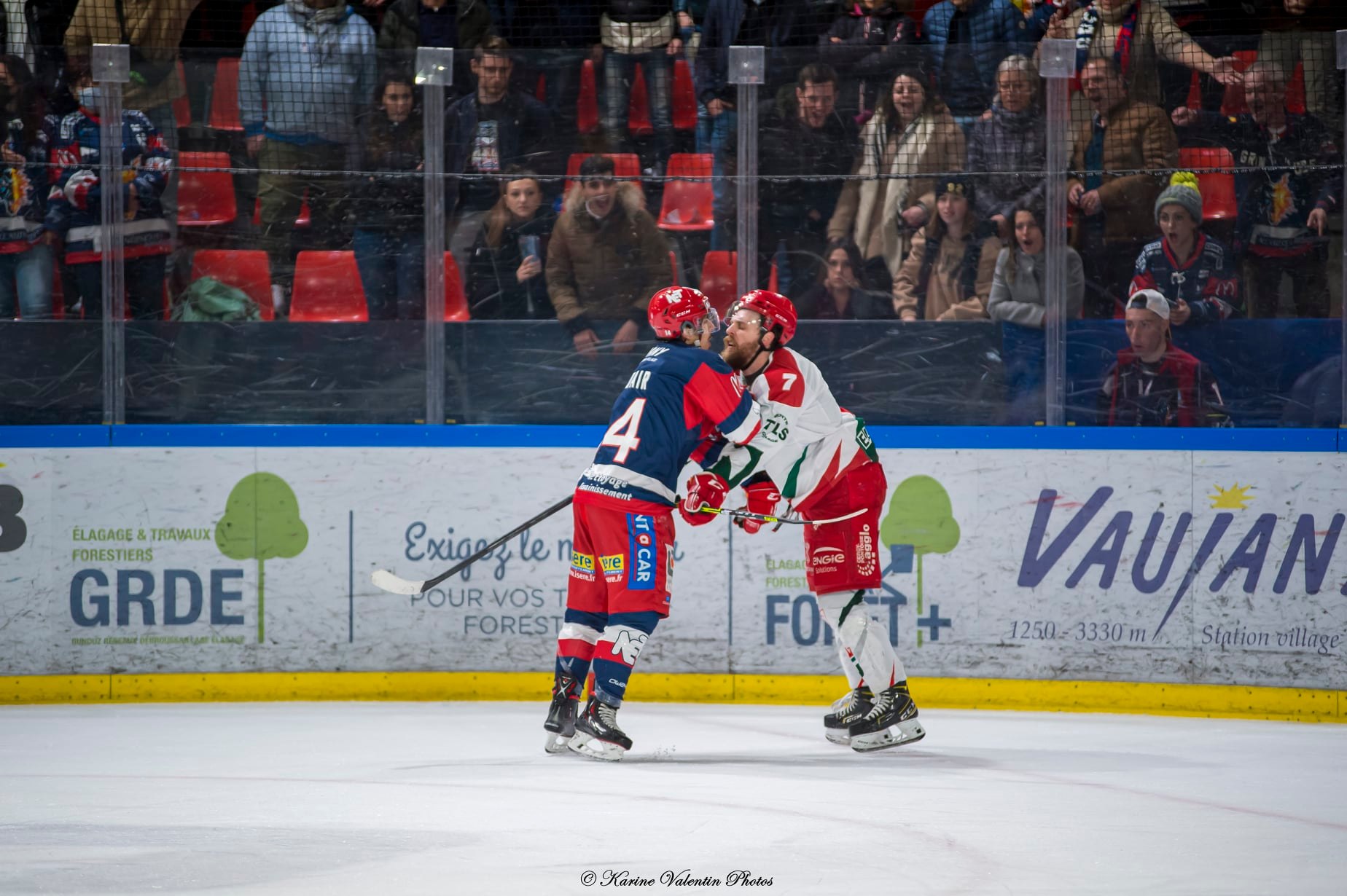  Grenoble - Cergy-Pontoise - Ice hockey - Grenoble (7) vs Cergy (2) (#BDLvsJokers2022) Photo by: Karine Valentin | Siuxy Sports 2022-03-24