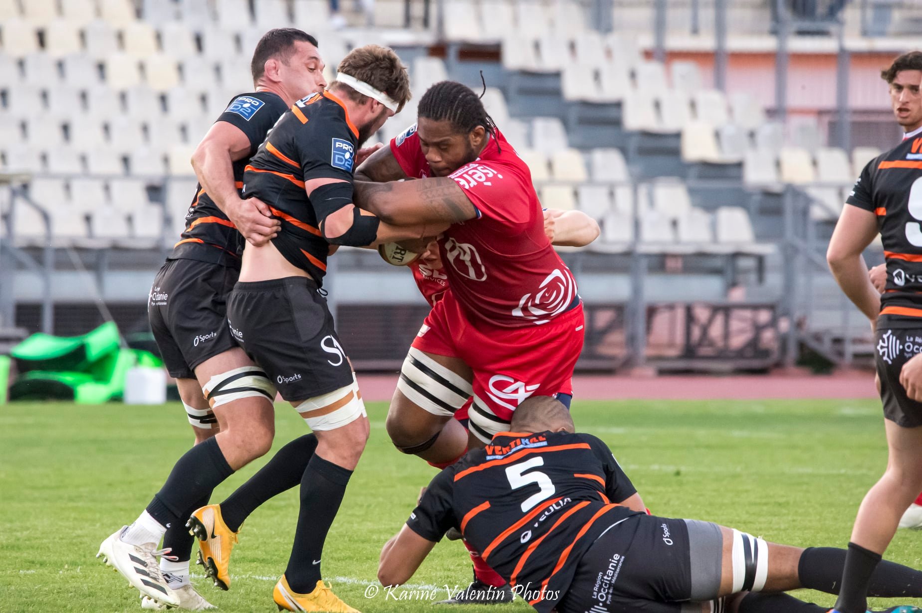  Racing Club Narbonnais - FC Grenoble Rugby - Rugby - Narbonne (32) vs (32) Grenoble - 2022 (#NarbonneVsGrenoble2022) Photo by: Karine Valentin | Siuxy Sports 2022-04-15
