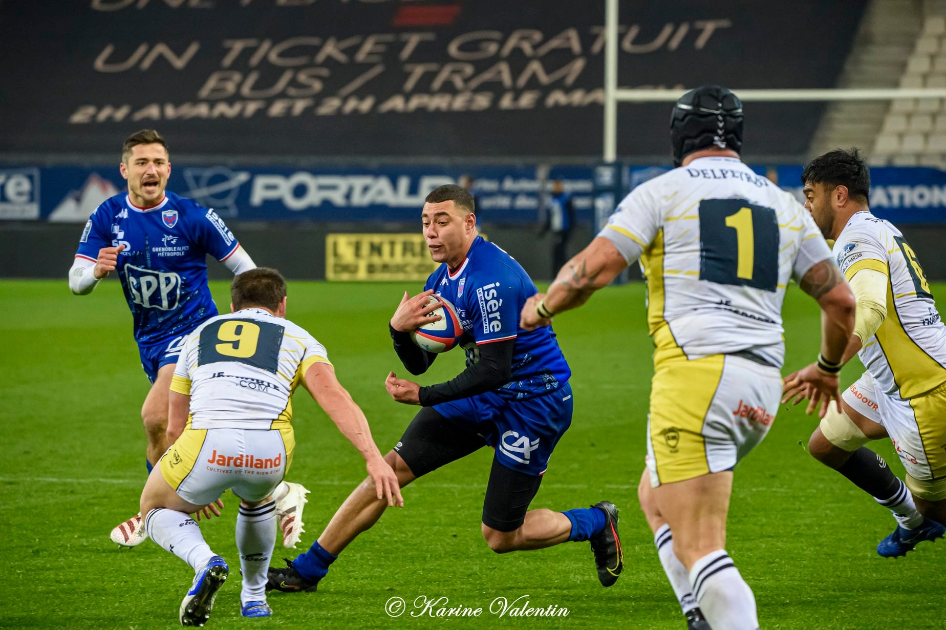 Thomas FORTUNEL - Karim QADIRI -  FC Grenoble Rugby - Stade Montois - Rugby -  (#GrenobleVsSMontois2021Dec) Photo by: Karine Valentin | Siuxy Sports 2021-12-09