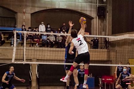 Université de Montréal (3) vs University of New Brunswick (0)