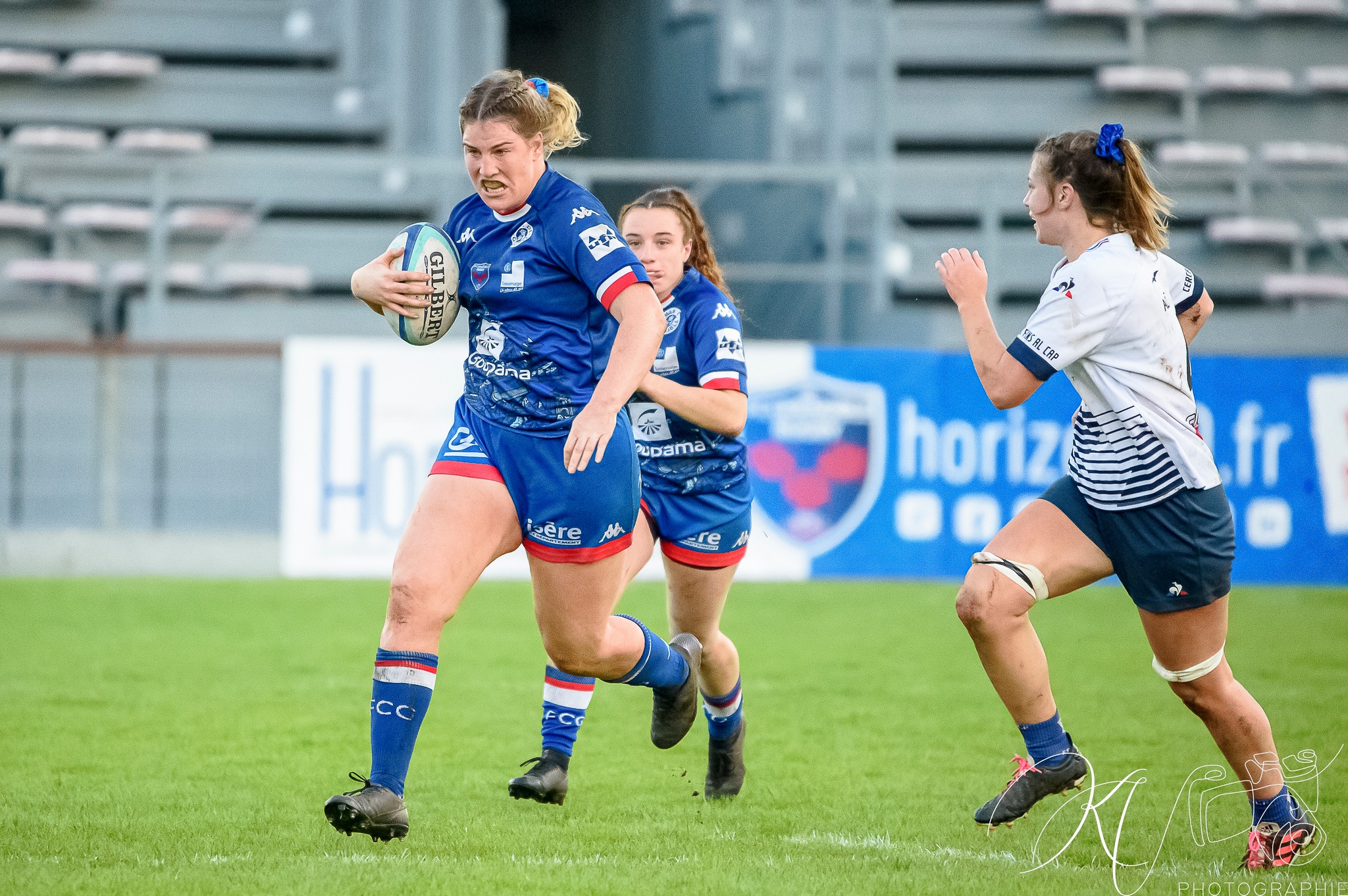Florine THIRON -  FC Grenoble Rugby - Montpellier Hérault Rugby - Rugby - Amazones (17) vs (10) MHR (#AmazonesVsMHR2022) Photo by: Karine Valentin | Siuxy Sports 2022-11-20