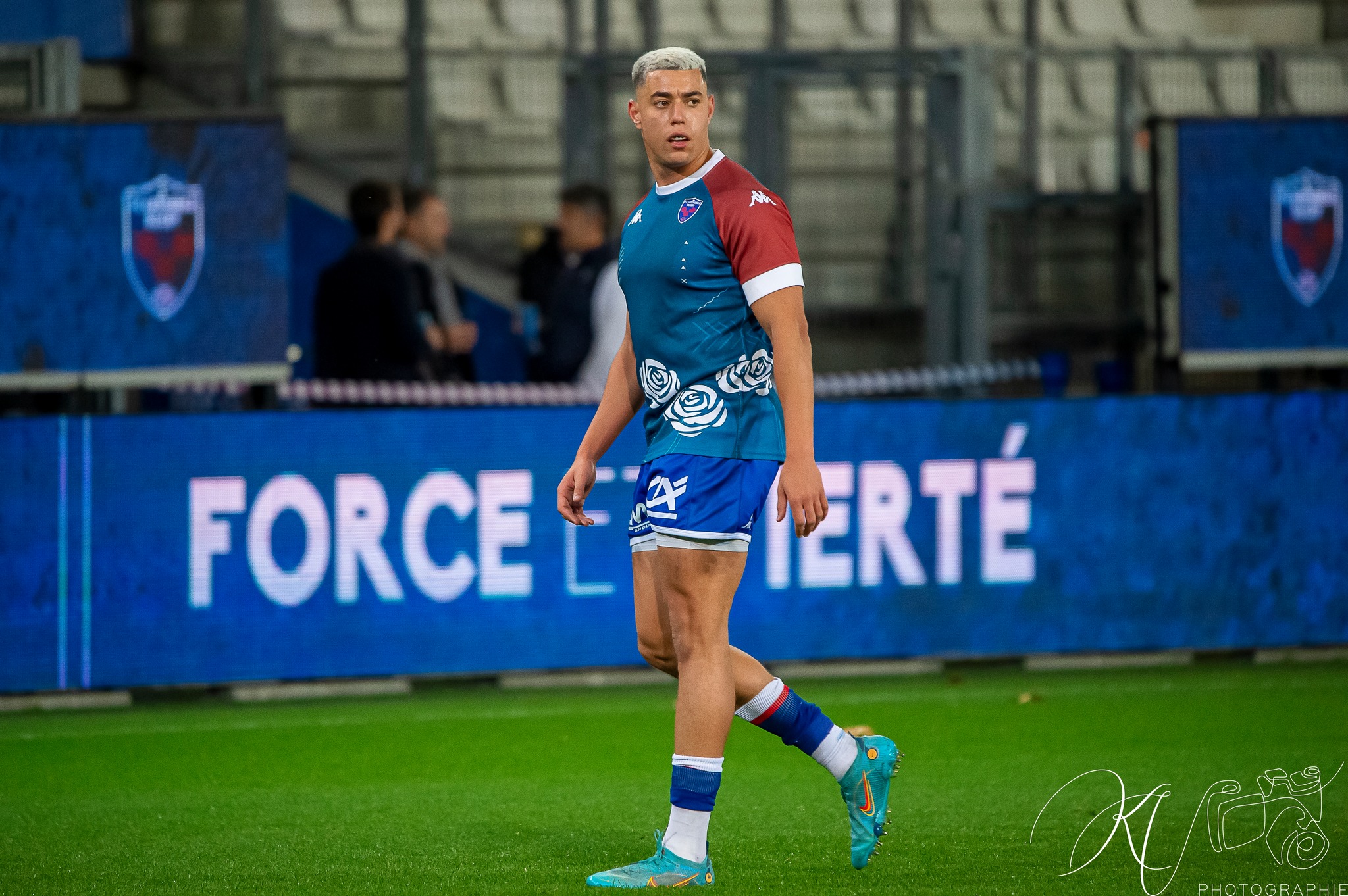 Karim QADIRI -  FC Grenoble Rugby - Soyaux Angoulême - Rugby - FC Grenoble (24) VS (18) Soyaux Angoulême (2022) (#FCGvsSA2022R11) Photo by: Karine Valentin | Siuxy Sports 2022-11-18