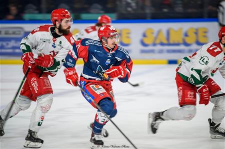 GRENOBLE (7) VS CERGY (0)