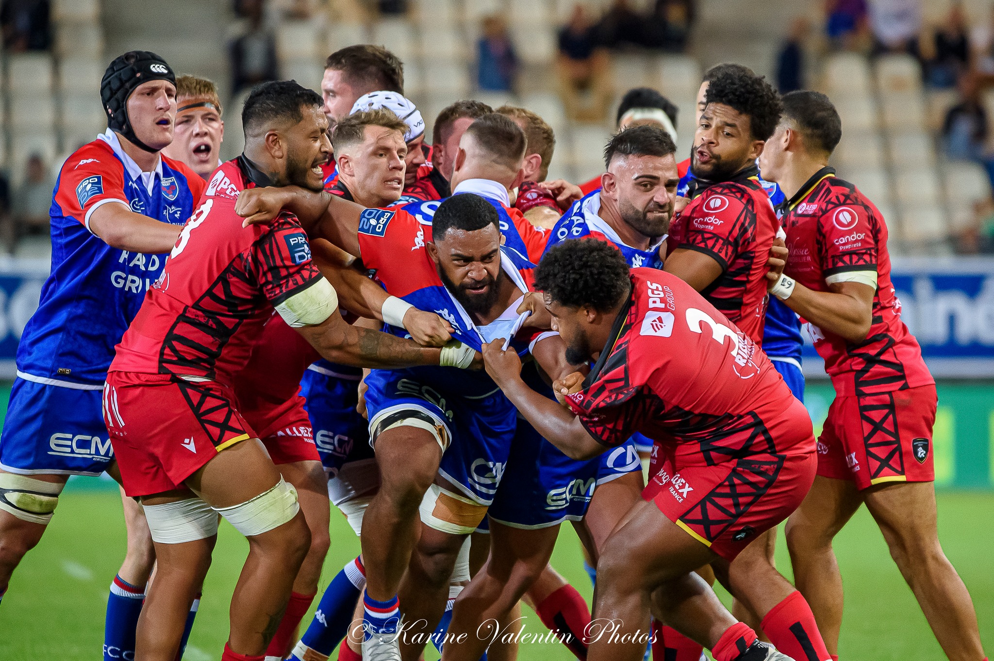 Pio MUARUA - Zurab ZHVANIA -  FC Grenoble Rugby - Rouen Normandie Rugby - Rugby - FC Grenoble (20) vs (6) Rouen (#FCGvsRouen2022ReelA) Photo by: Karine Valentin | Siuxy Sports 2022-09-16