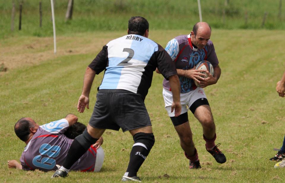  Cambalache XV - Centro Naval - RugbyV - Cambalache XV vs RON XV (Centro Naval) - Primer Enc. Veteranos en Areco con Vaquillona c/Cuero 2014 (#CambalacheXVvsRONXV2014) Photo by: Luis Robredo | Siuxy Sports 2014-10-18