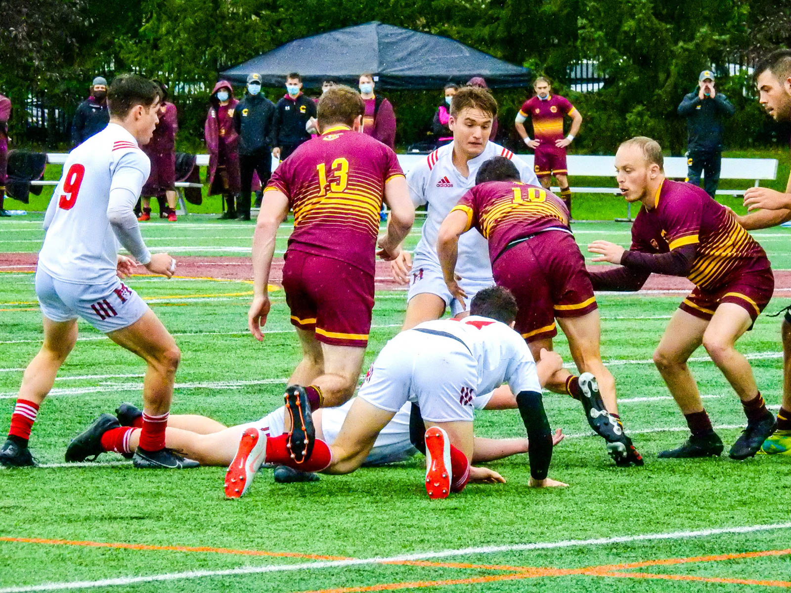 Thomas ARTMANN - Brendan MACKENZIE - Aidan MCMULLAN - Justin SAVOIE-DAVIES -  Université Concordia - Université McGill - Rugby -  (#ConcordiaVsMcGill2021) Photo by:  | Siuxy Sports 2021-10-02