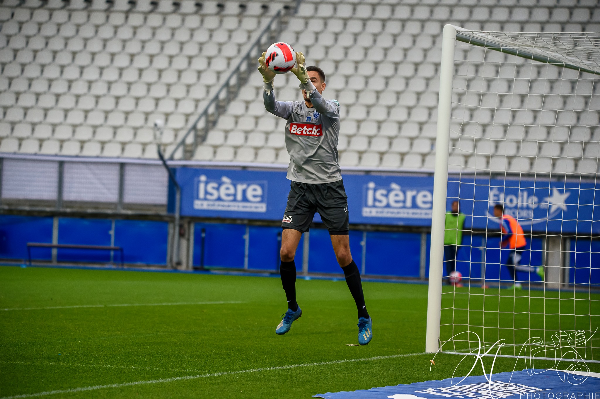  Grenoble Foot 38 - FC Villefranche Beaujolais - Soccer - GF38 (2) vs (0) FCVB (#GF38vsFCVB2022) Photo by: Karine Valentin | Siuxy Sports 2022-11-19