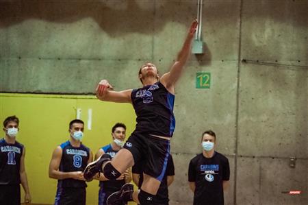 Université de Montréal (3) vs University of New Brunswick (0)