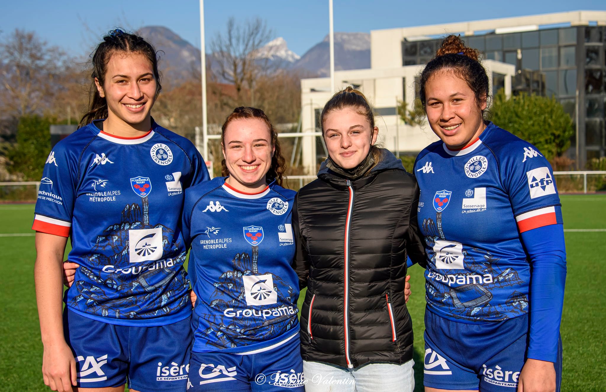 Manaé FELEU - Téani FELEU - Florine THIRON -  FC Grenoble Rugby -  - Rugby - FC Grenoble Vs Stade Français (#AmznesVsPinkRckts2022) Photo by: Karine Valentin | Siuxy Sports 2022-01-16