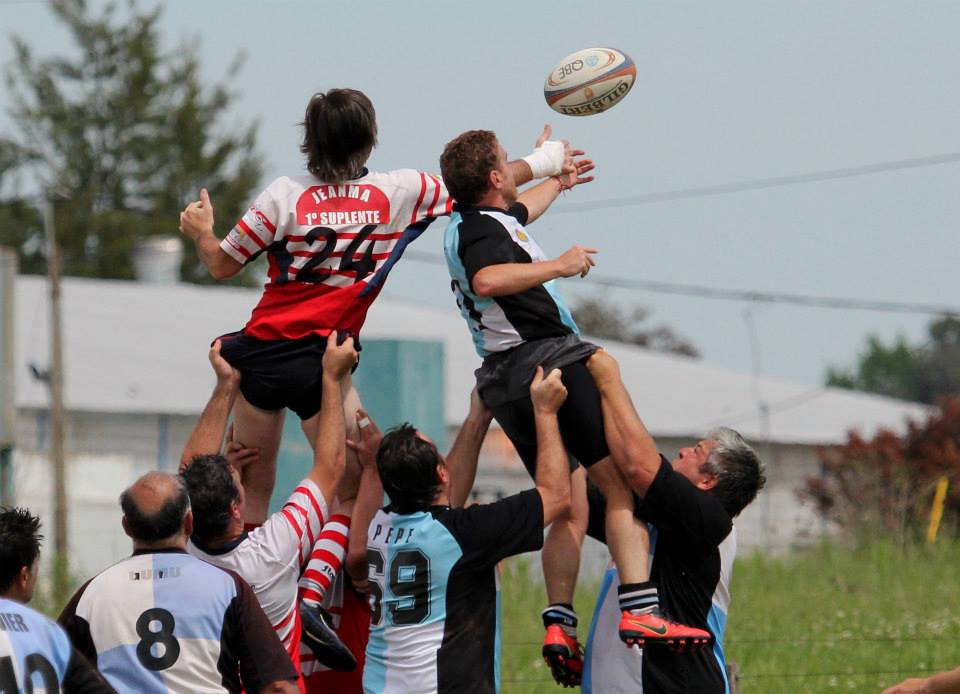  Areco Rugby Club - Centro Naval - RugbyV - Areco vs RON XV (Centro Naval) - Primer Encuentro de Veteranos en Areco con Vaquillona c/ Cuero 2014 (#ArecoVsRONXV2014) Photo by: Luis Robredo | Siuxy Sports 2014-10-18