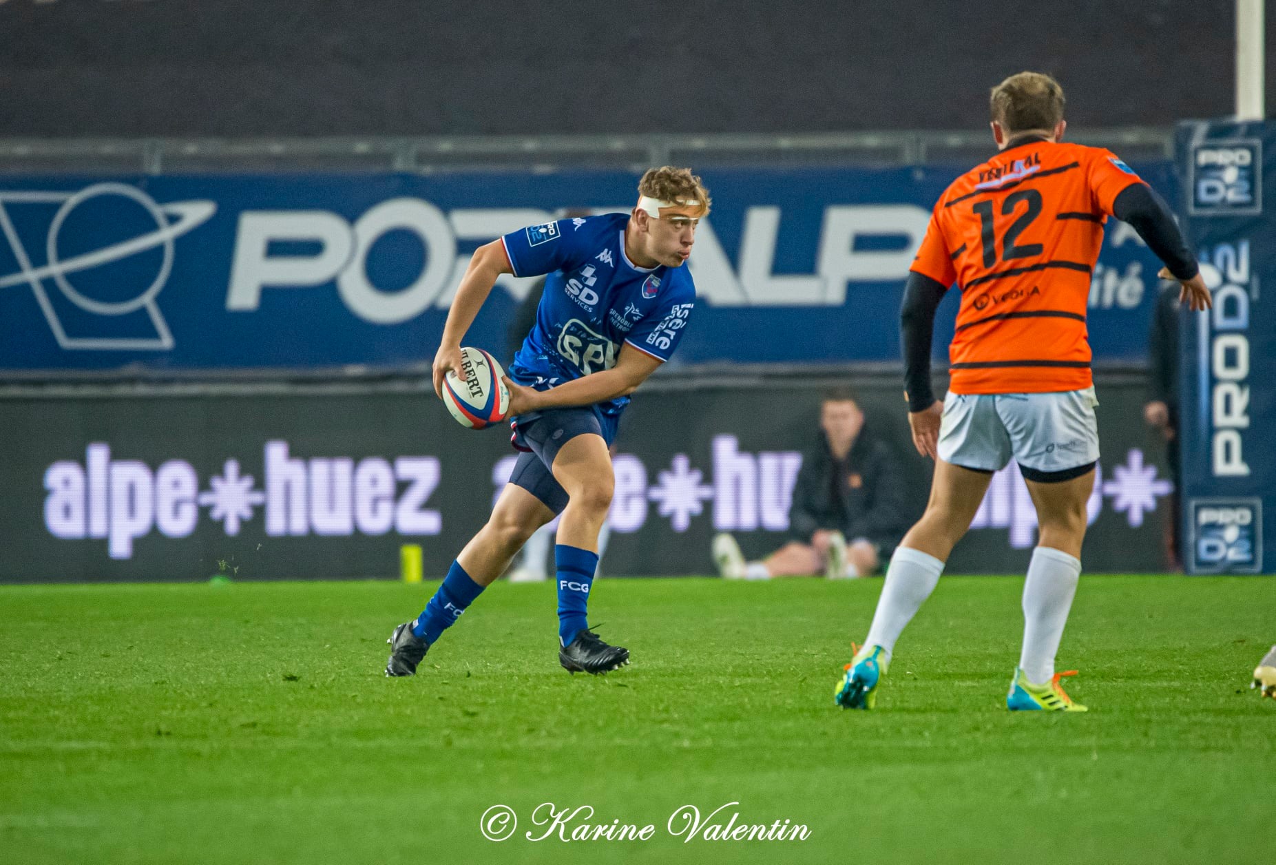  FC Grenoble Rugby - Racing Club Narbonnais - Rugby -  (#GrenobleVsNarbonne2021Nov) Photo by: Karine Valentin | Siuxy Sports 2021-11-26